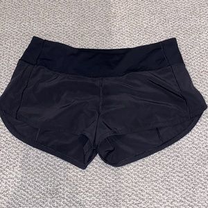 Lulu lemon shorts black size 4